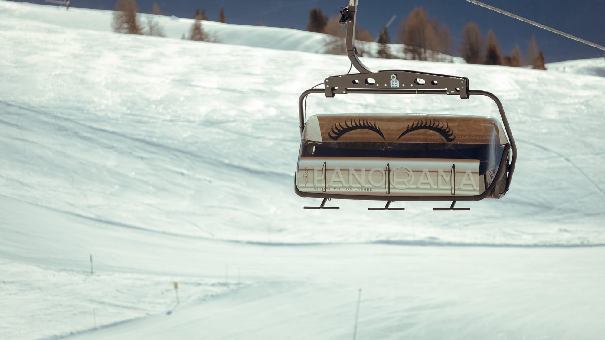 L'Oréal Paris Panorama campaign chairlift and billboards in Crans-Montana