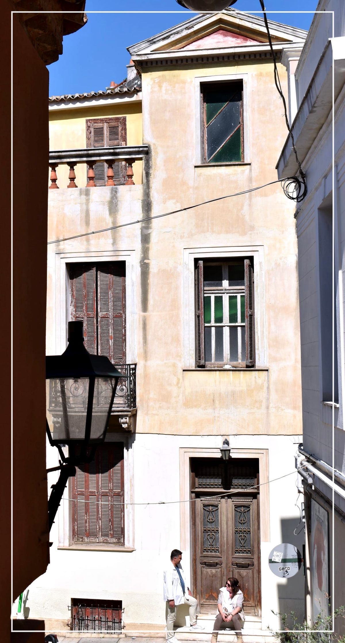 Plaka - Sunlit Streets and Hidden Corners