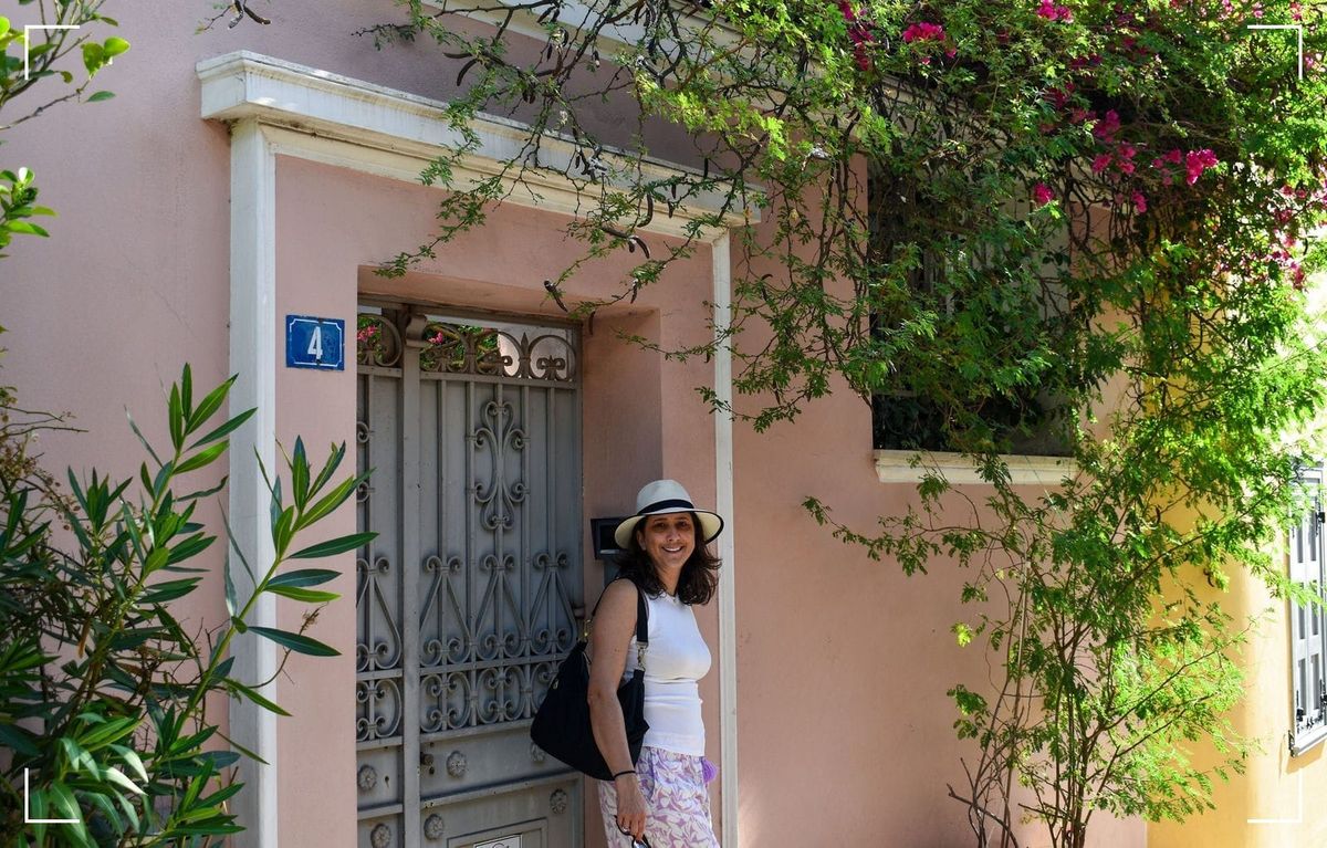 Plaka Stories - Naomi