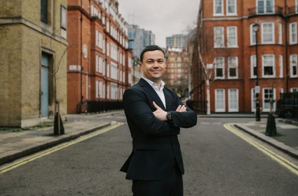 Vivox AI - streamlining compliance with modular AI agents