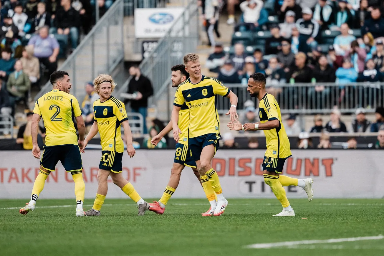 Analysis: Nashville go back to the long ball, and it works