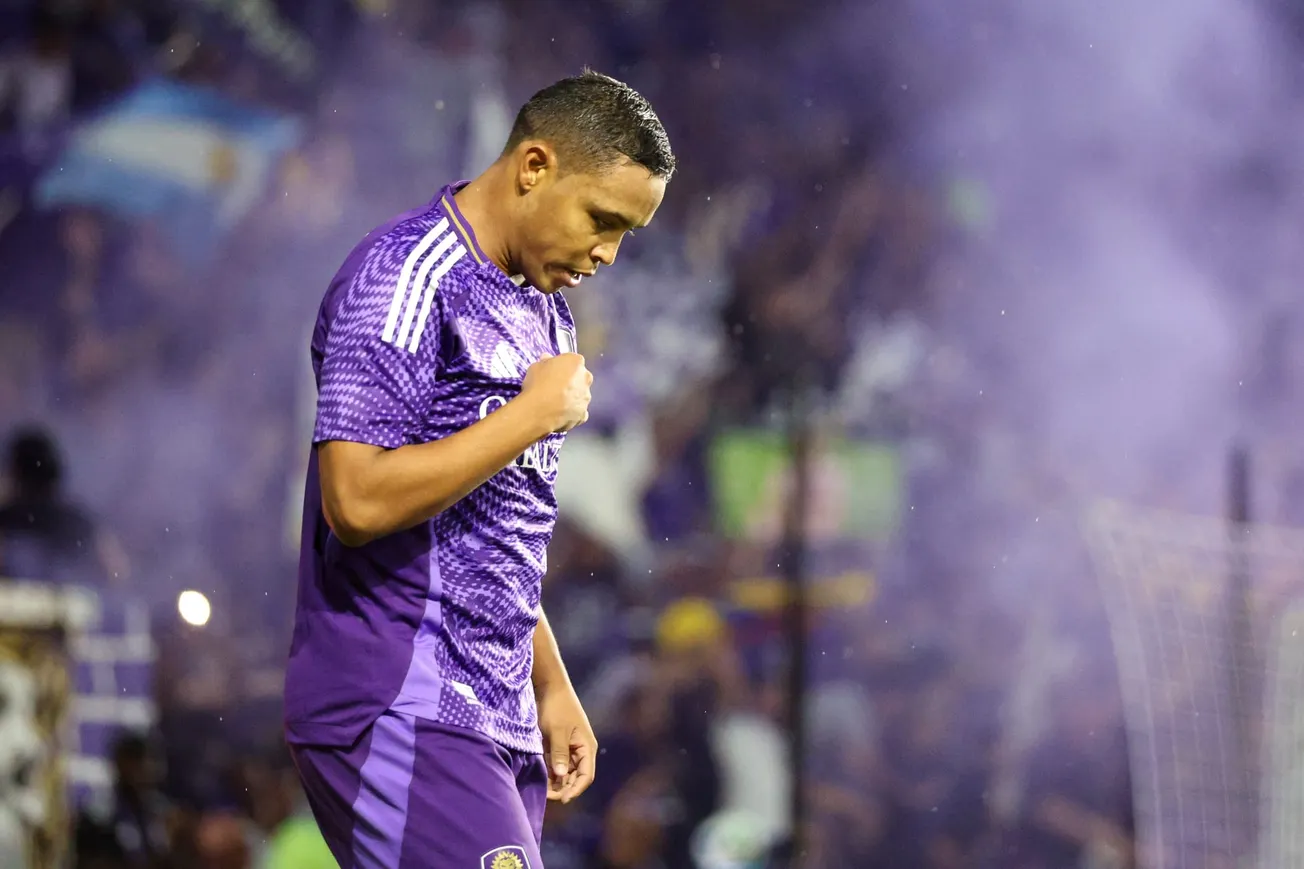 Zoomed N: Orlando City with The Mane Land