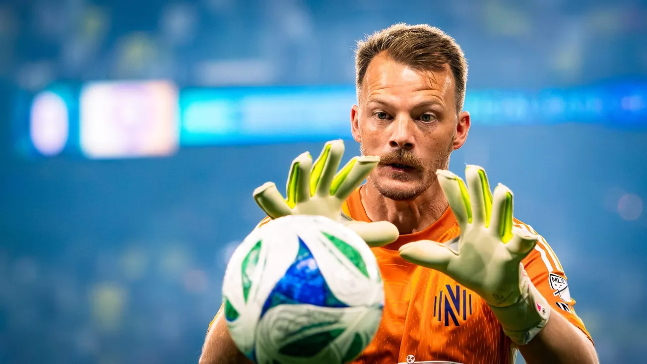 Joe Willis nominated for MLS Save of the Year