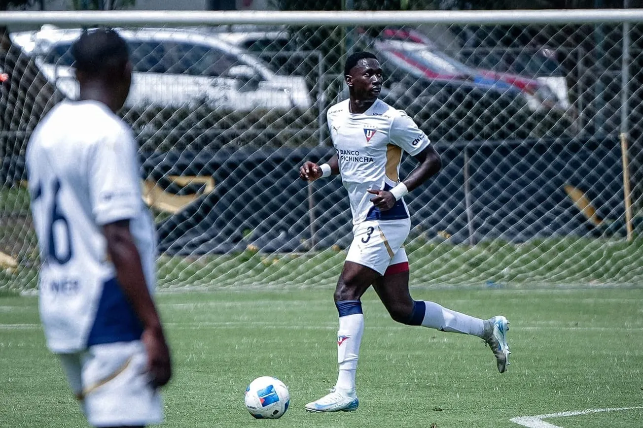 Huntsville City FC sign defender Maikel Caicedo