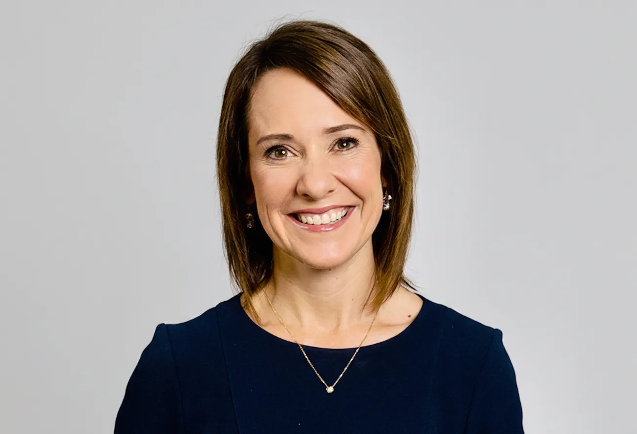 Who is Andrea Picciotti-Bayer?