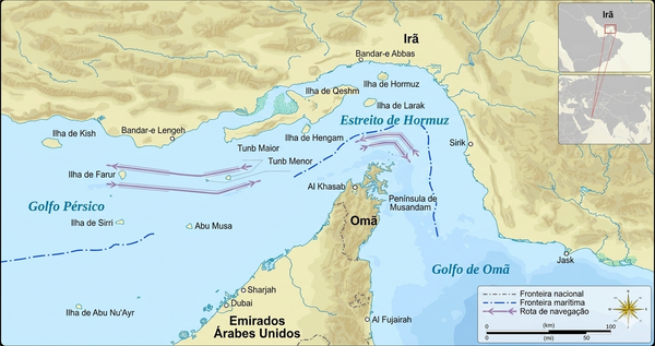 Mapa técnico do Estreito de Ormuz (33km) ligando Golfo Pérsico ao Mar de Omã. Irã ao norte, Omã ao sul. Visual de rotas de navios-tanque atravessando o estreito.