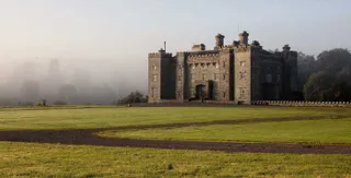 🏰🥃 How whiskey & rock & roll saved Slane Castle