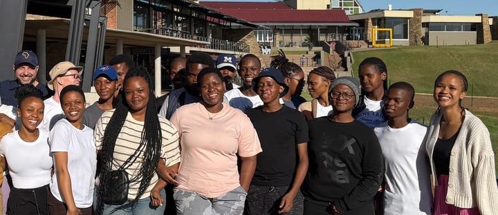 Η Νέα Γενιά και η Σύντομη Οδός προς την Κορυφή: Μια Επικίνδυνη Αυταπάτη