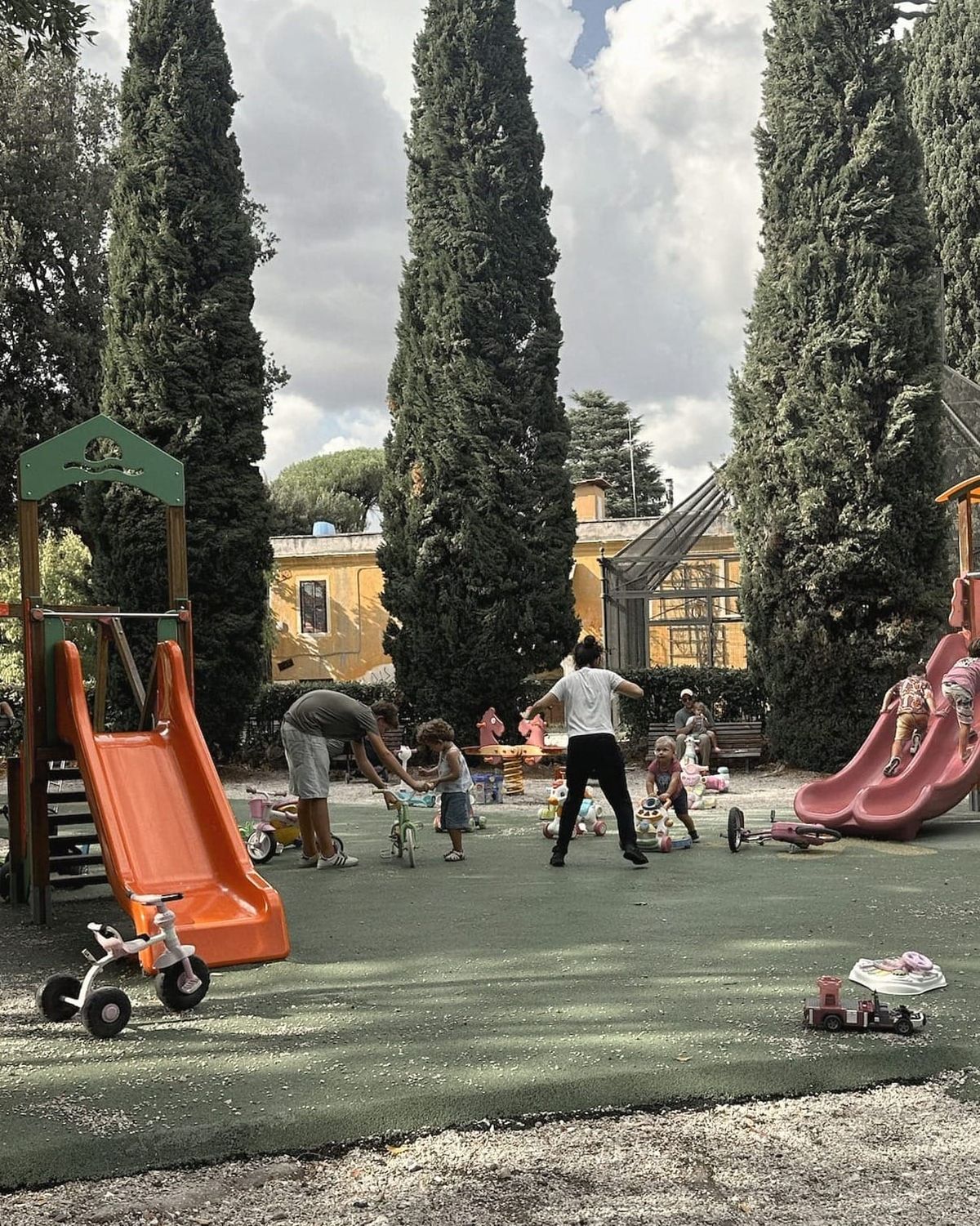 A playground that doesn't ask you to bring anything