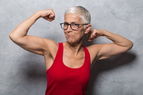 Sarcopénie : perte musculaire liée à l'âge et solutions
