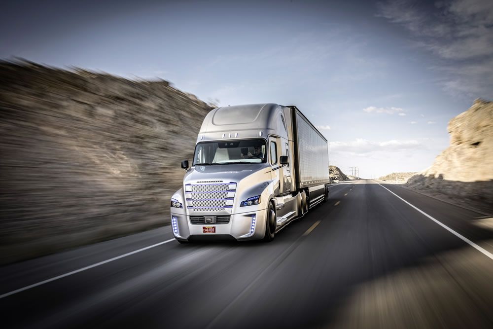 Self-Driving Trucks Are Going to Hit Us Like a Human-Driven Truck