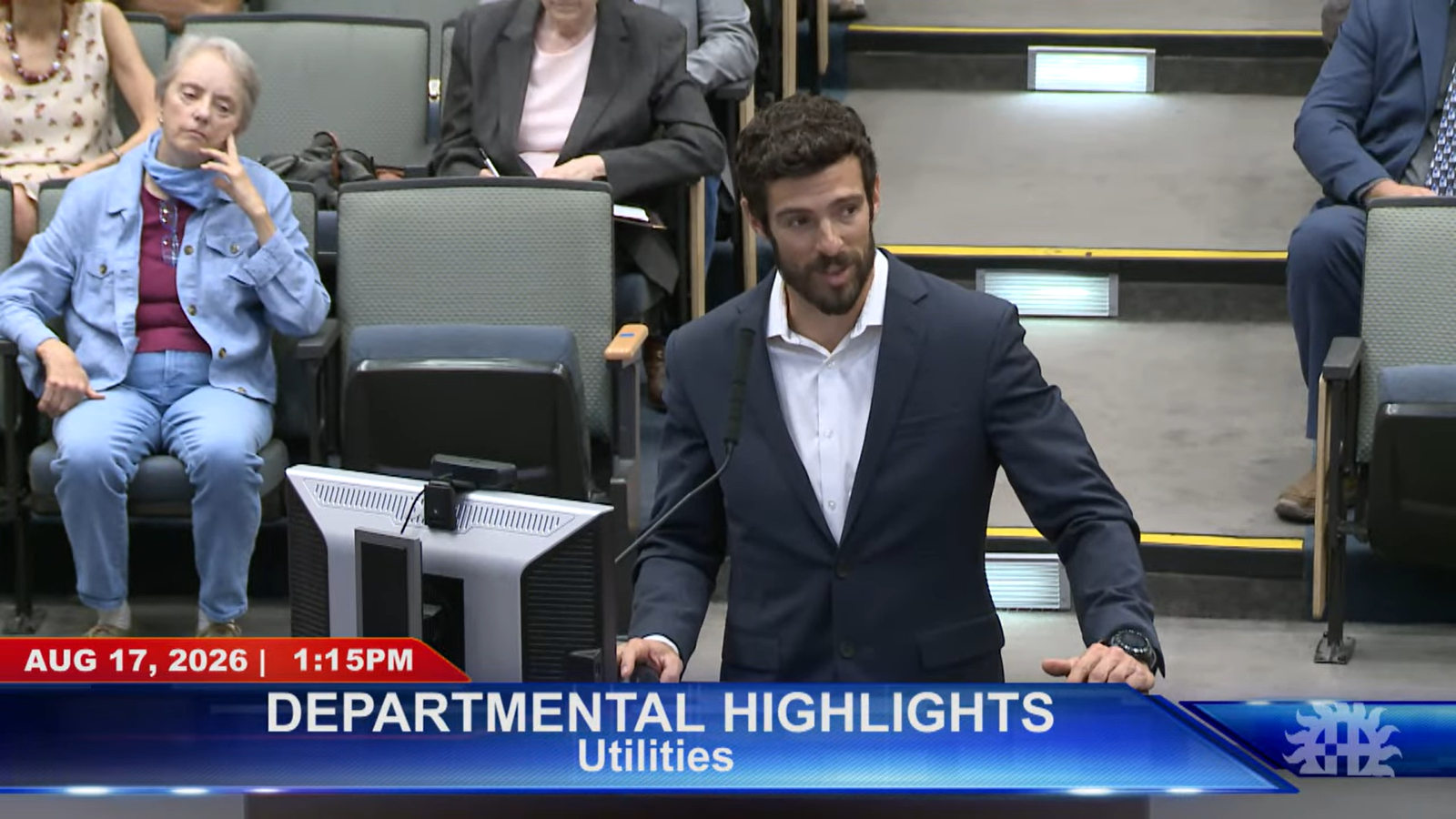 Las Cruces Utilities Deputy Director Steve Perez speaks at the podium during the Aug. 17 City Council meeting.