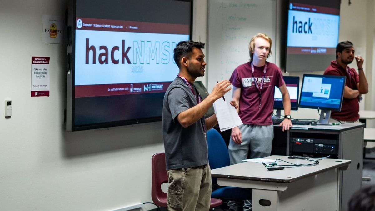 NMSU students build, code and showcase projects at inaugural Hack NMSU