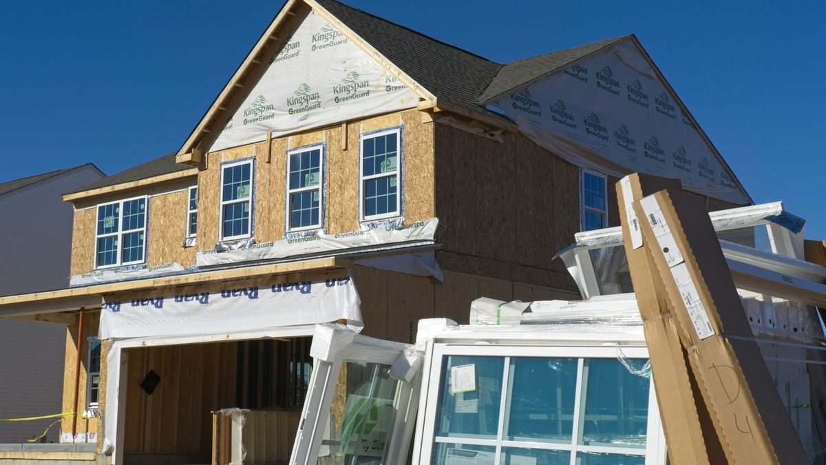 Heinrich says Trump tariffs worsened housing affordability in New Mexico, citing new report