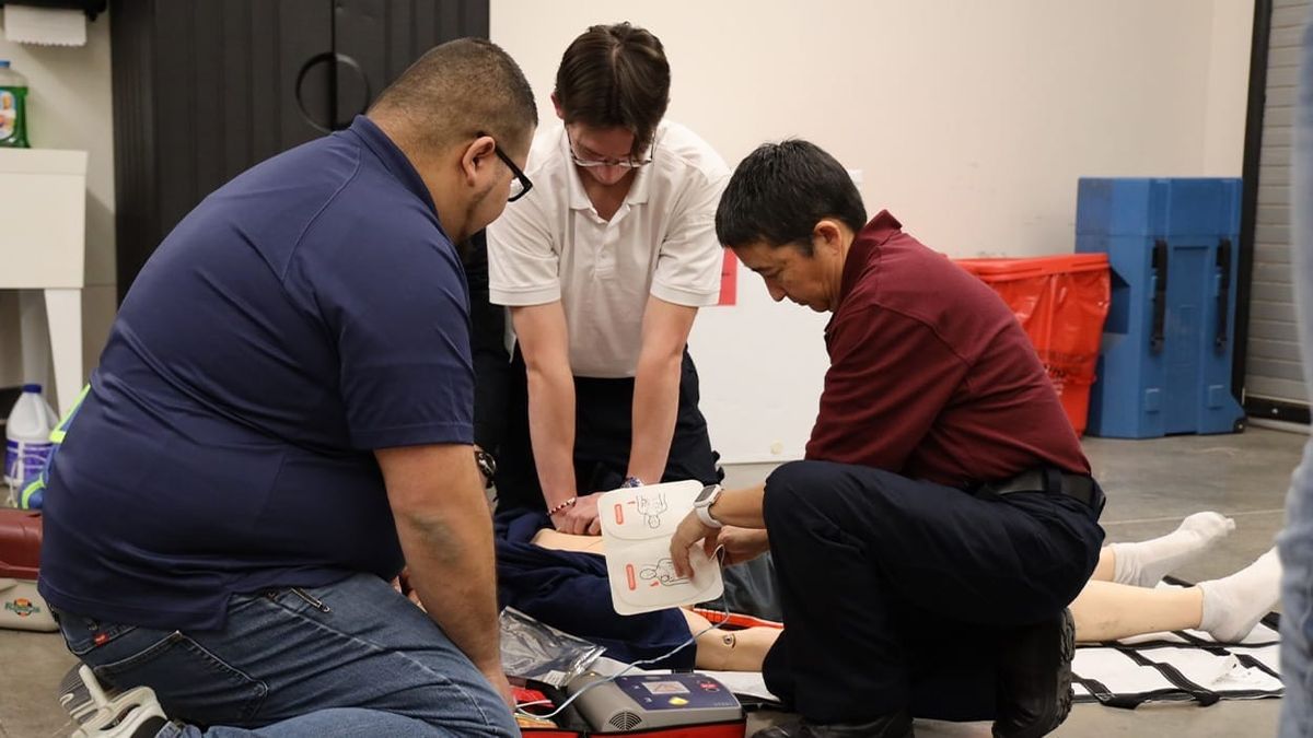 DACC marks EMS Week by recognizing emergency medical services students, staff
