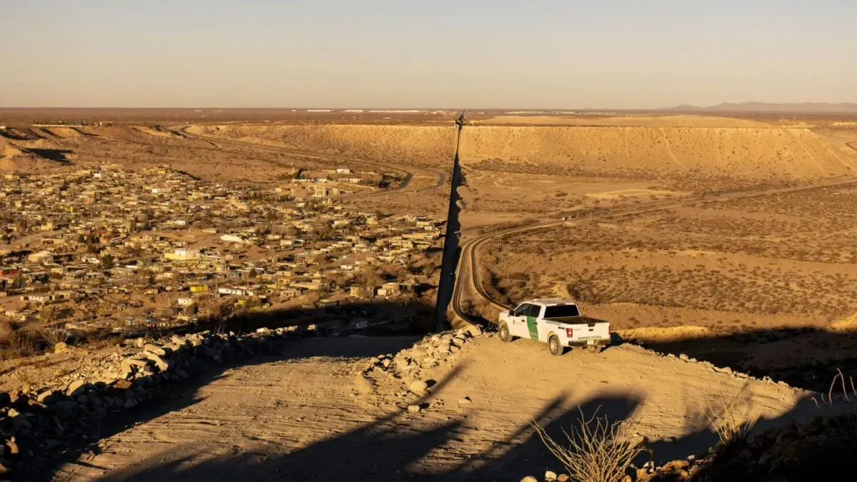Amid border wall battle with feds, New Mexico Catholic dioceses call upon the devout