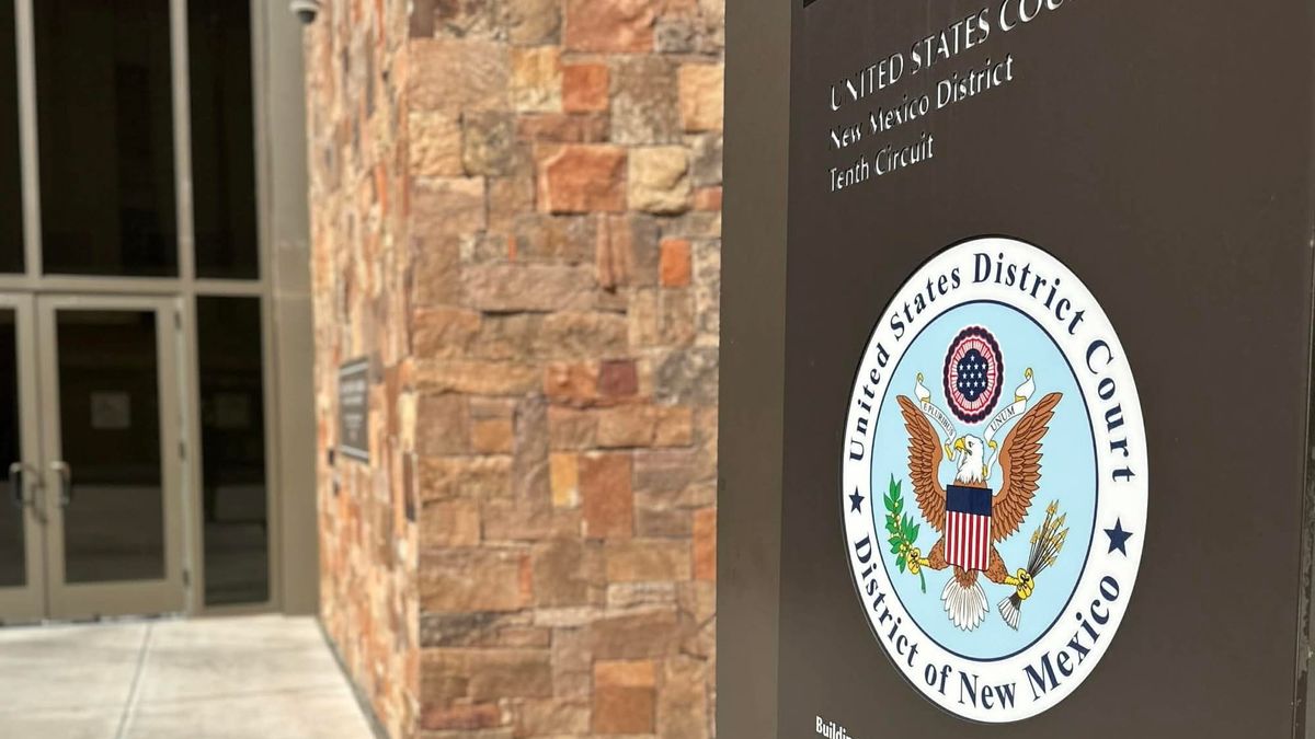 Deming man sentenced to more than eight years for machine gun, cocaine trafficking offenses