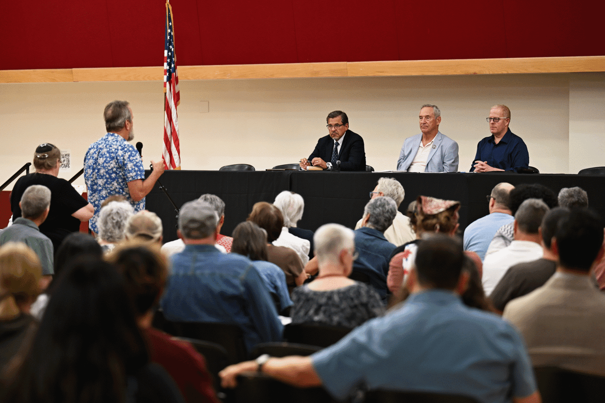 Doña Ana County residents criticize local, state officials for advancing Project Jupiter