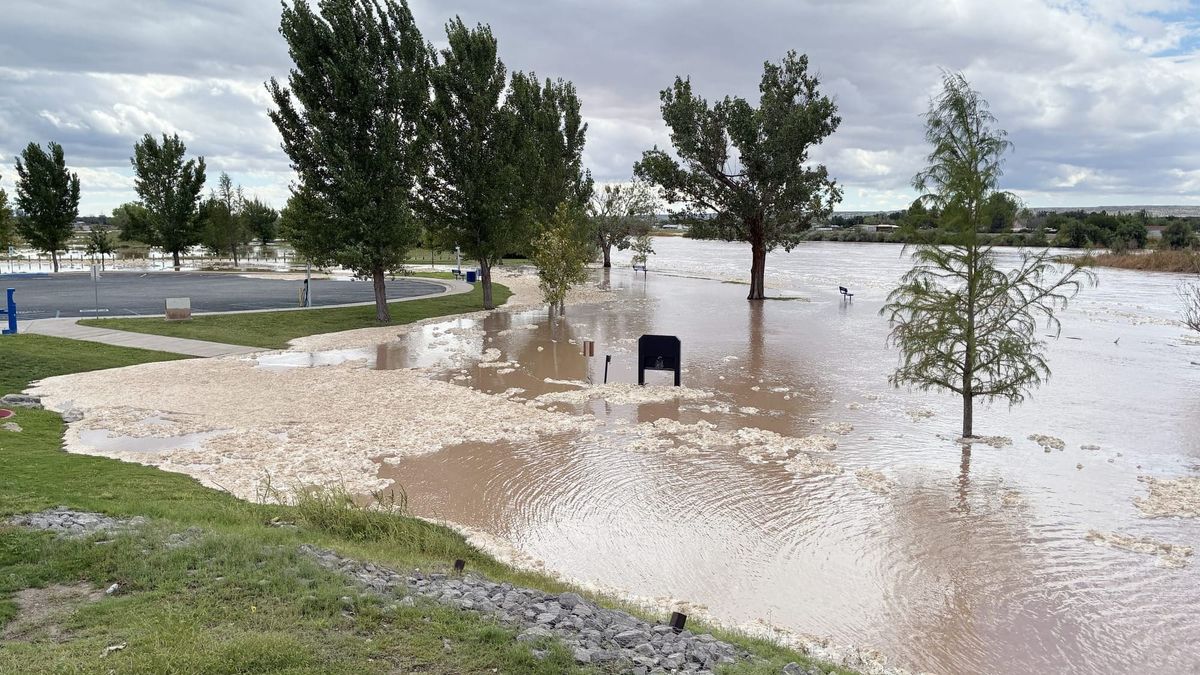 La Llorona Park closes as Rio Grande waters rise