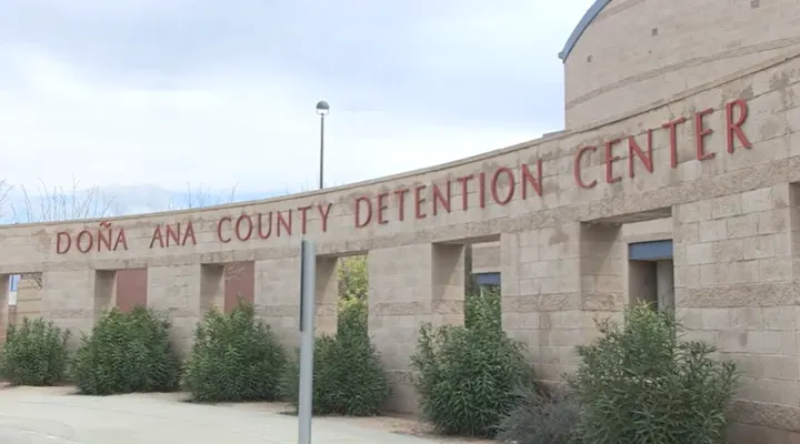 Exterior view of the Doña Ana County Detention Center building in Las Cruces.