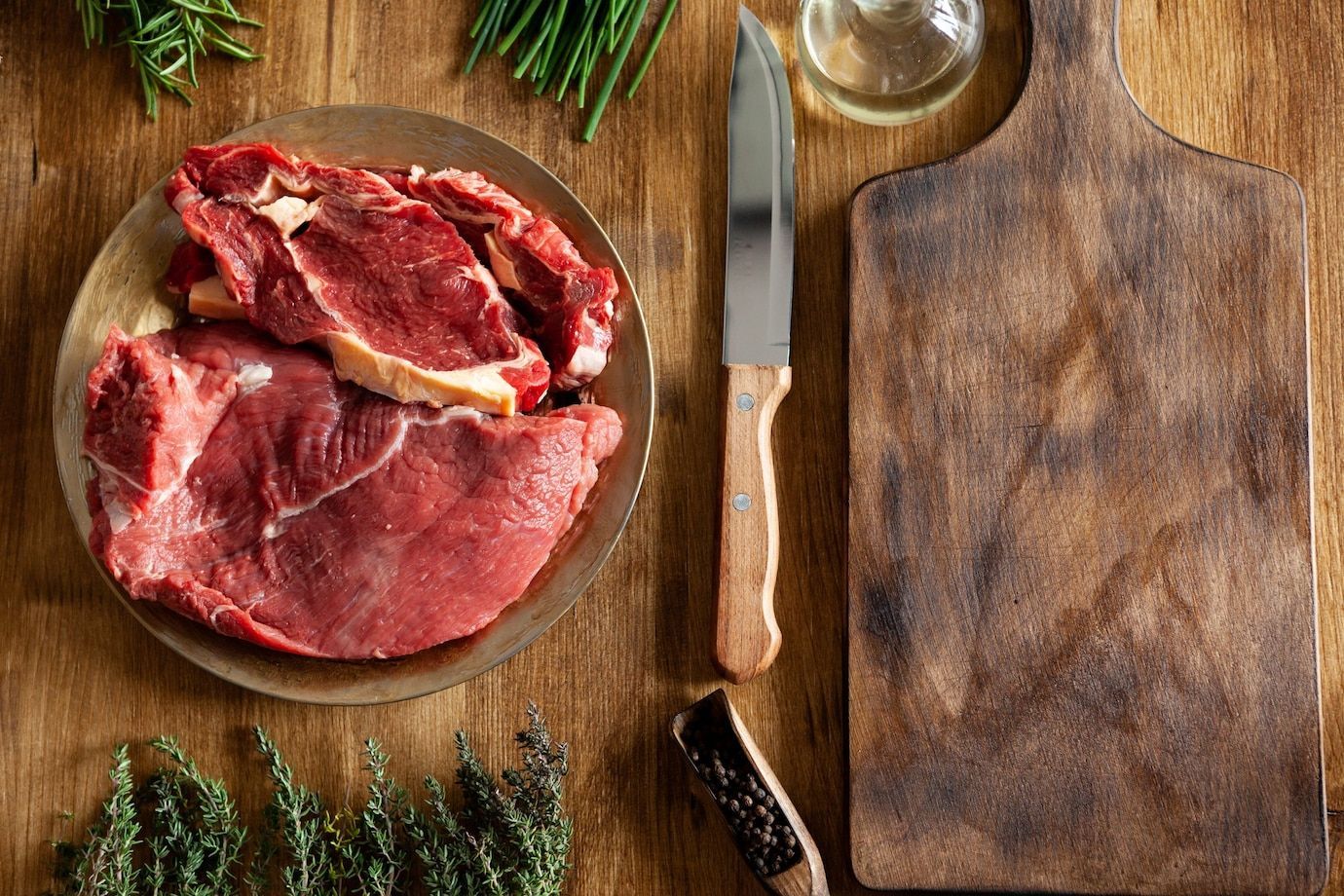 Best Knife for Cutting Raw Meat: Top 7 Picks