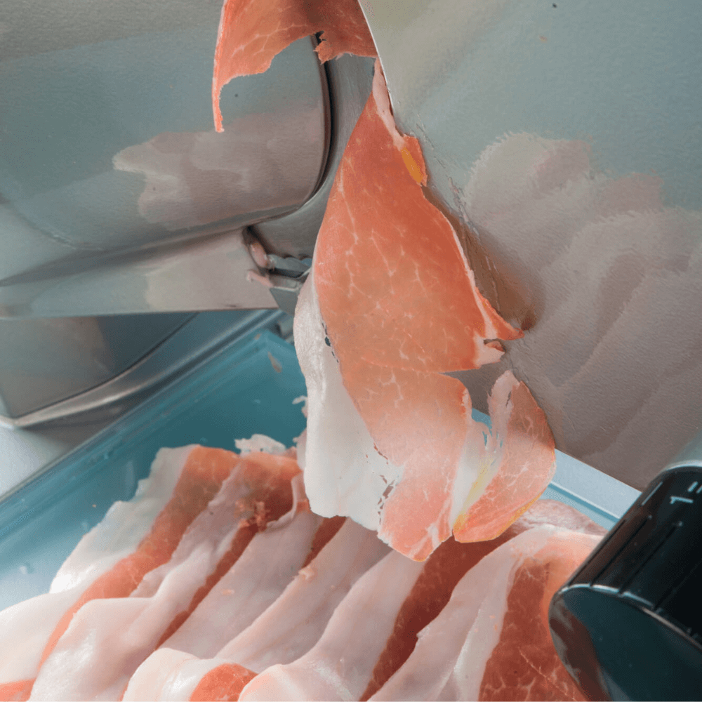 How to Achieve Consistent and Thin Meat Slices with a Meat Slicer