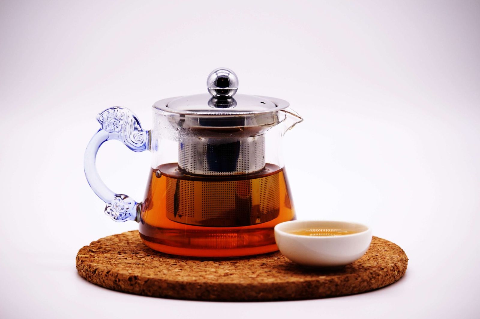 Perfecting Your Tea: Tips for Choosing a Kettle with an Infuser