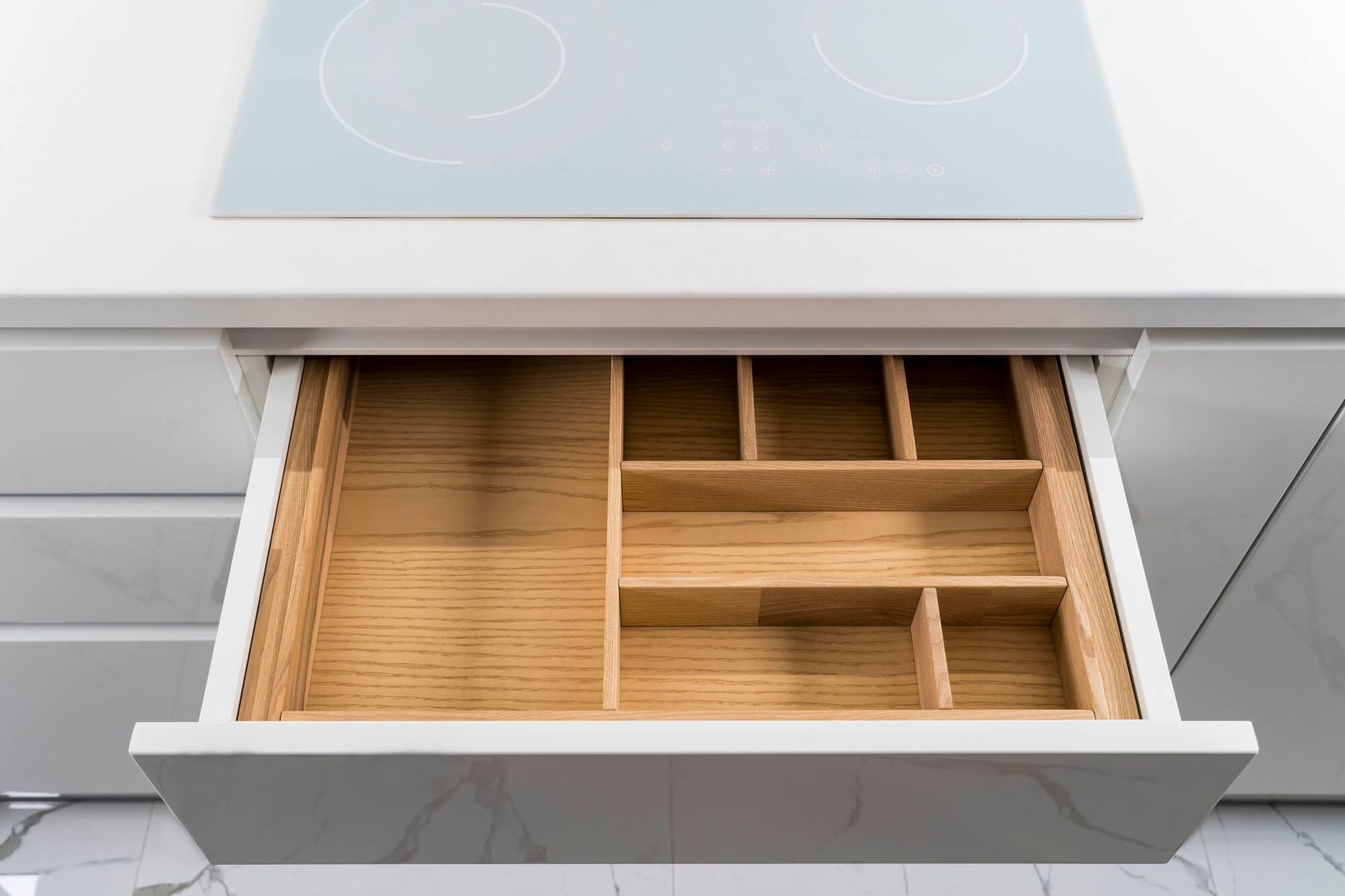 Exploring Innovative Designs for Knife Drawer Storage