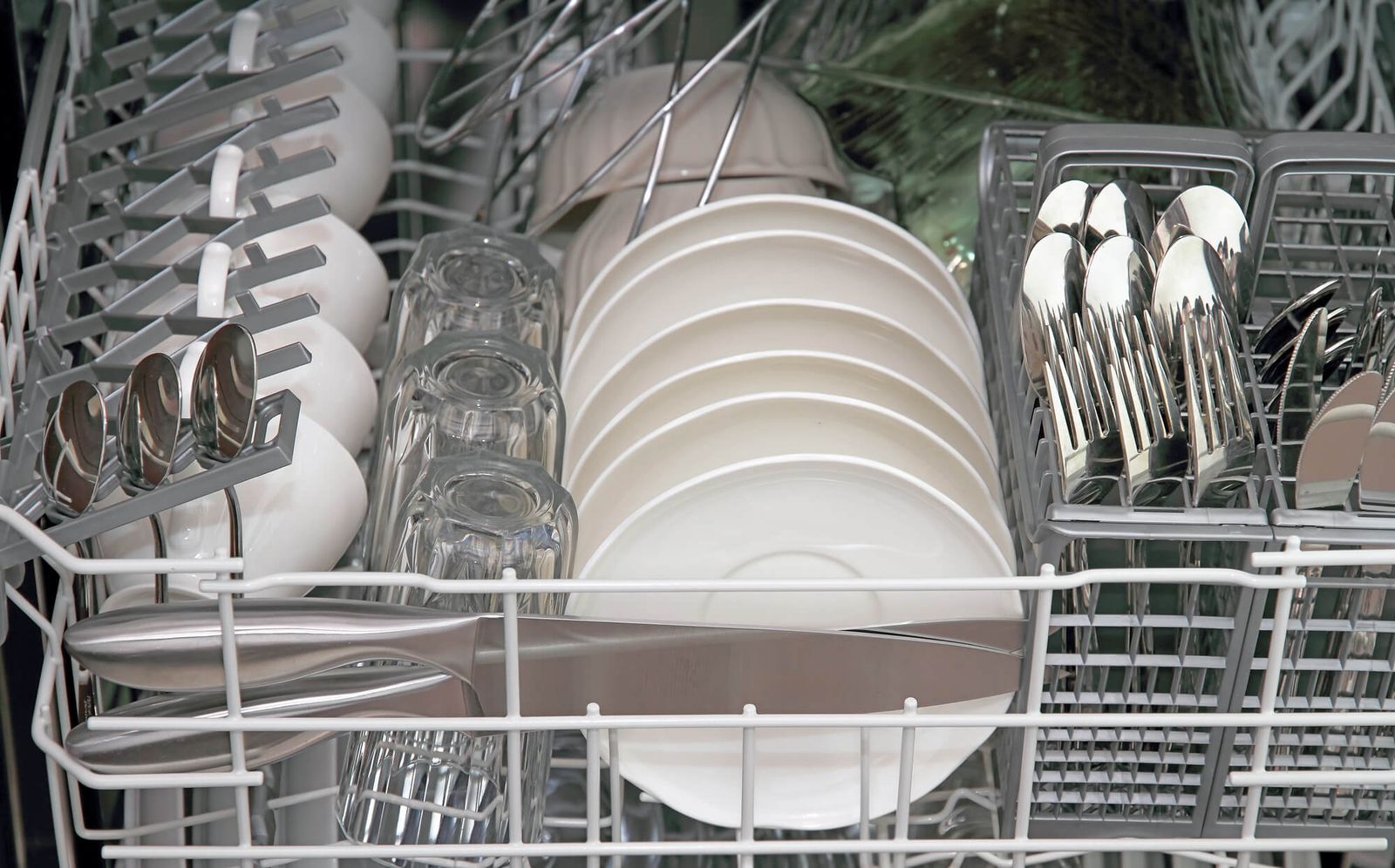 Preserving Your Dishwasher-Safe Knives: Tips & Tricks