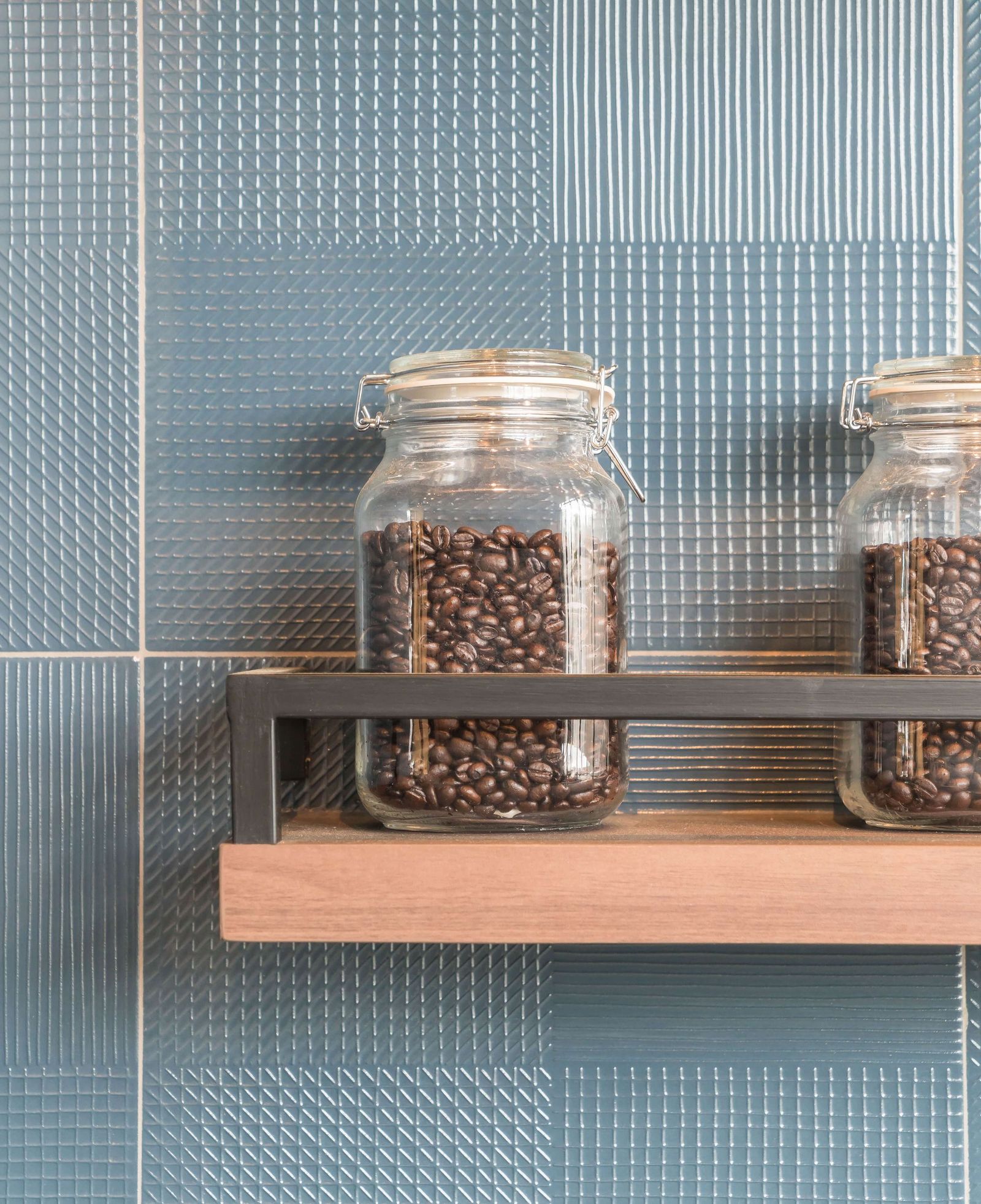 From Bags to Canisters: Exploring Coffee Storage Solutions