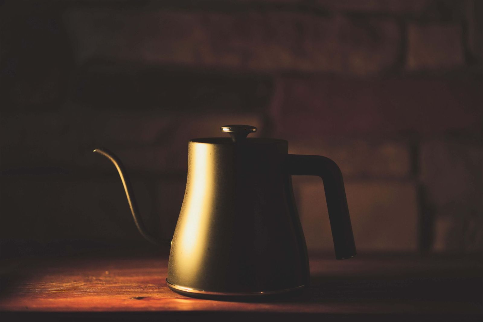 Gooseneck Kettles: The Historical Journey & Cultural Influence