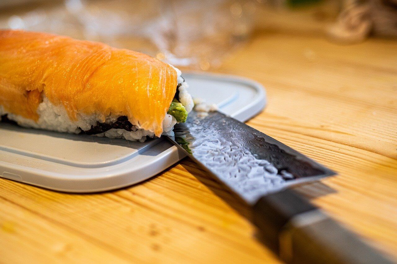 Maintaining Your Sushi Knife for Longevity: Micro-Guide