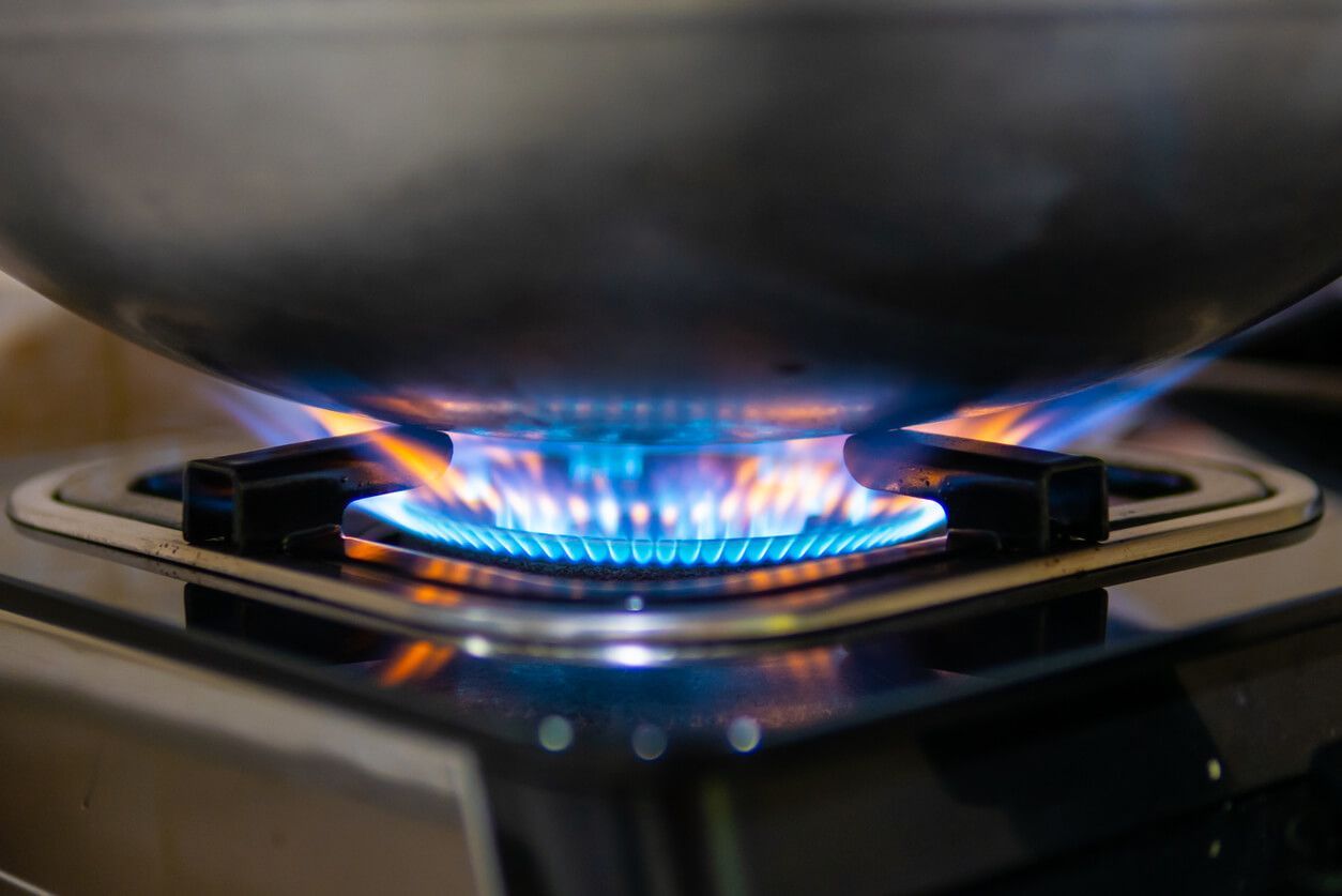 Heat Distribution in Frying Pans: The Gas Stove Advantage