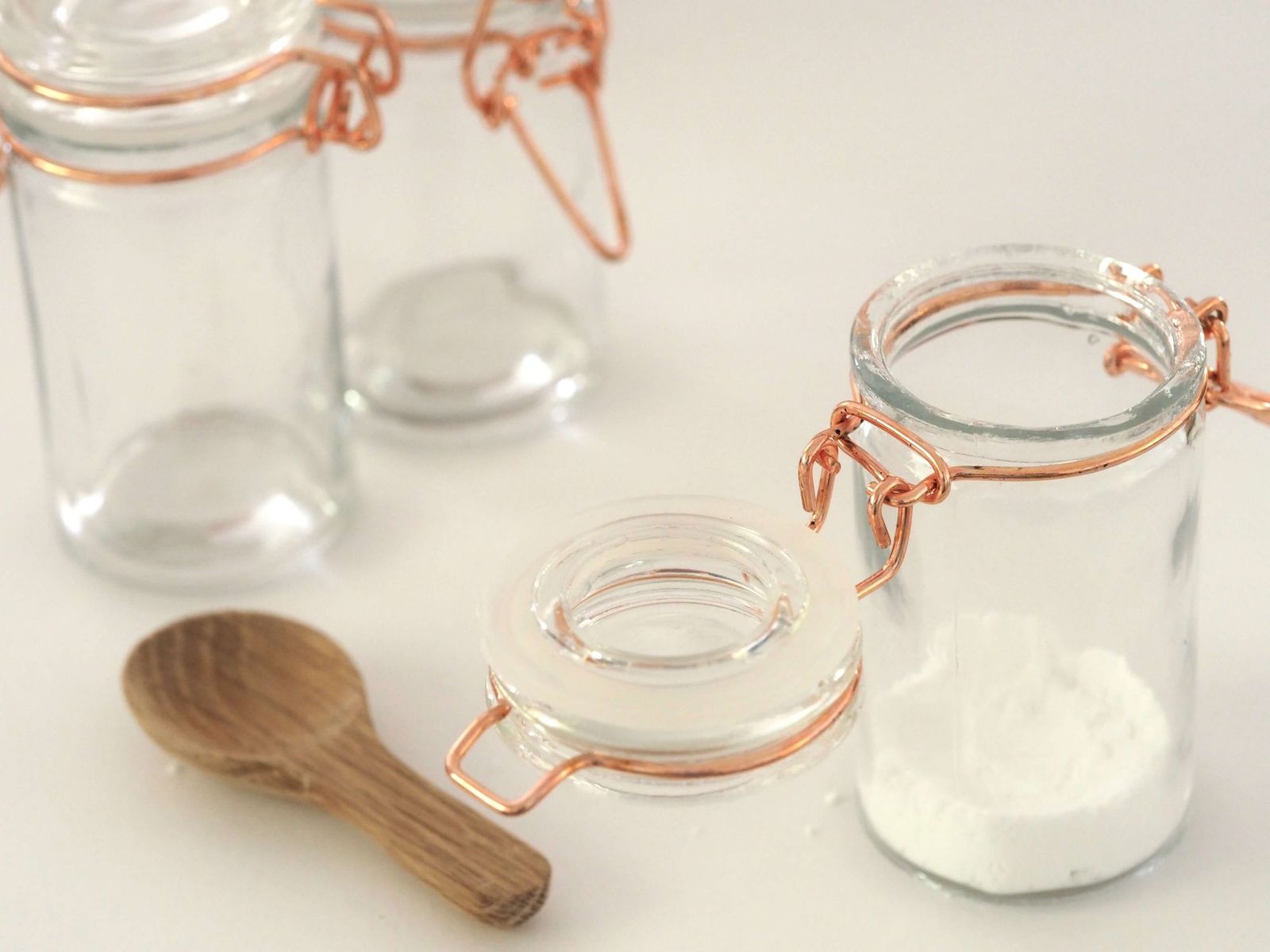 Selecting Flour Containers: Size & Shape Essentials