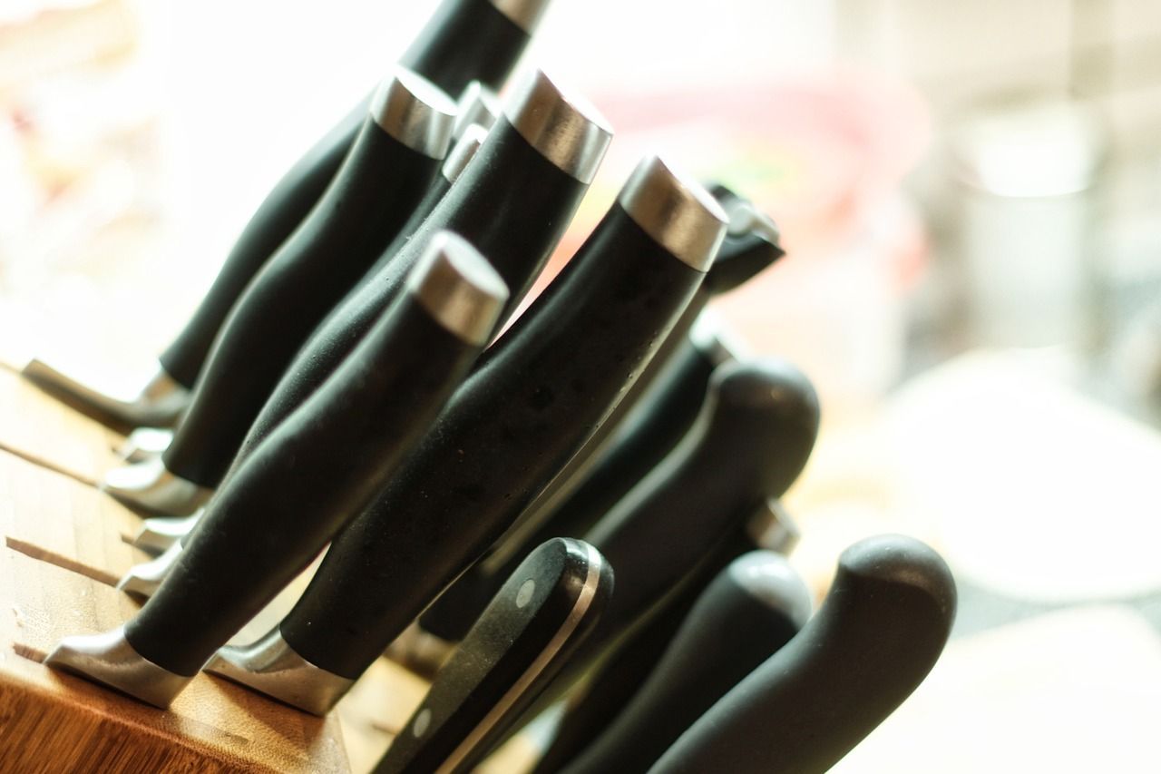 Smart Selection: Choosing a Budget-Friendly Knife Set