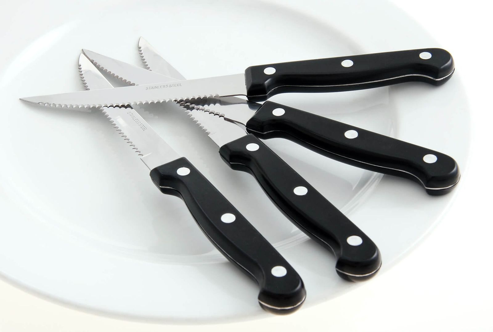 Best Dishwasher-Safe Steak Knife: Effortless Cutting & Cleaning