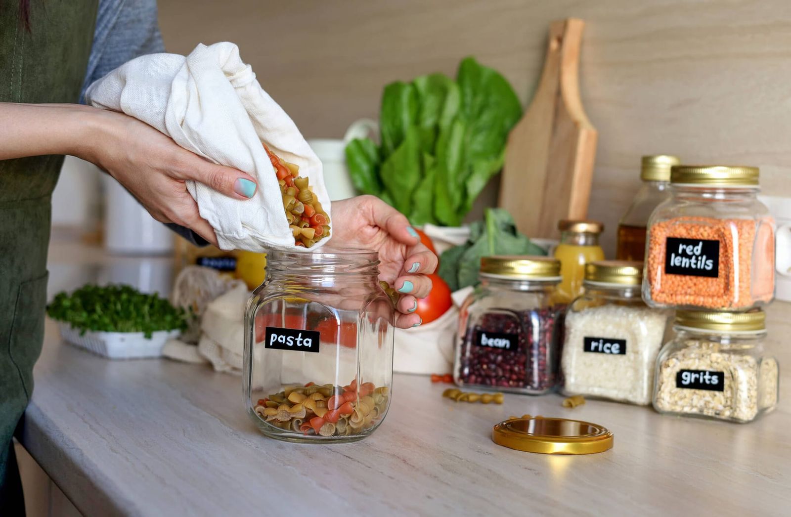 How to Transition to a Zero-Waste Kitchen with Reusable Storage