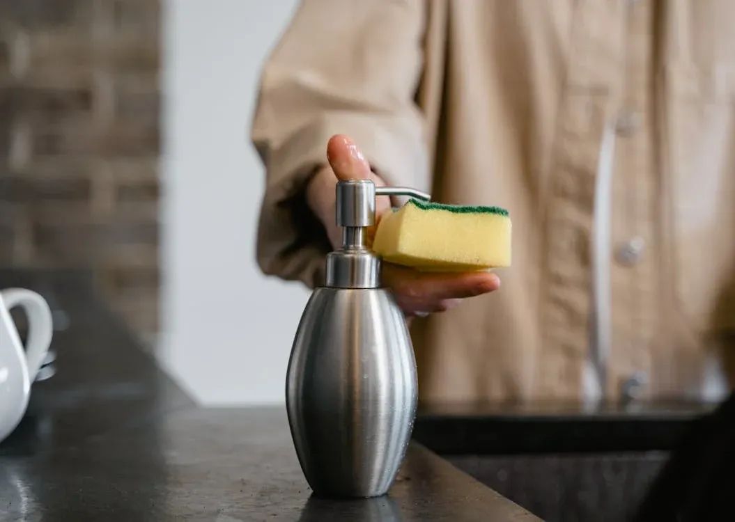 Best Eco-Friendly Dish Soap: Top 4 for Grease-Free, Green Cleaning