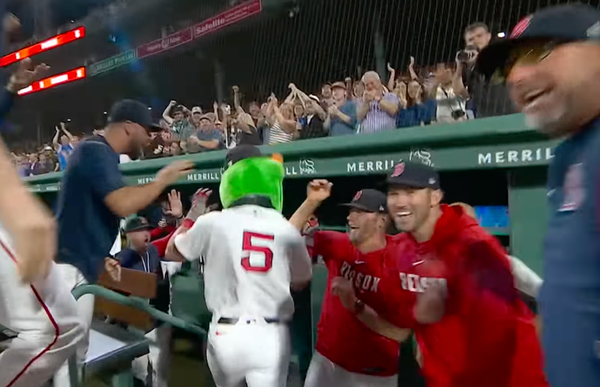 14 thoughts on 14 straight Red Sox wins