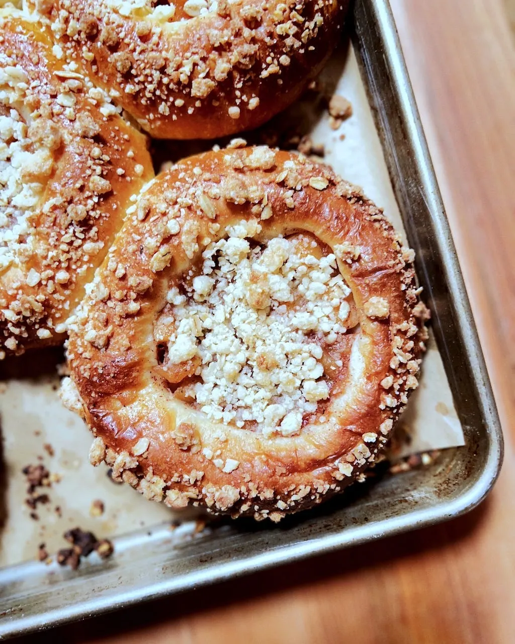 Recipe: Apple Crumble Kolaches