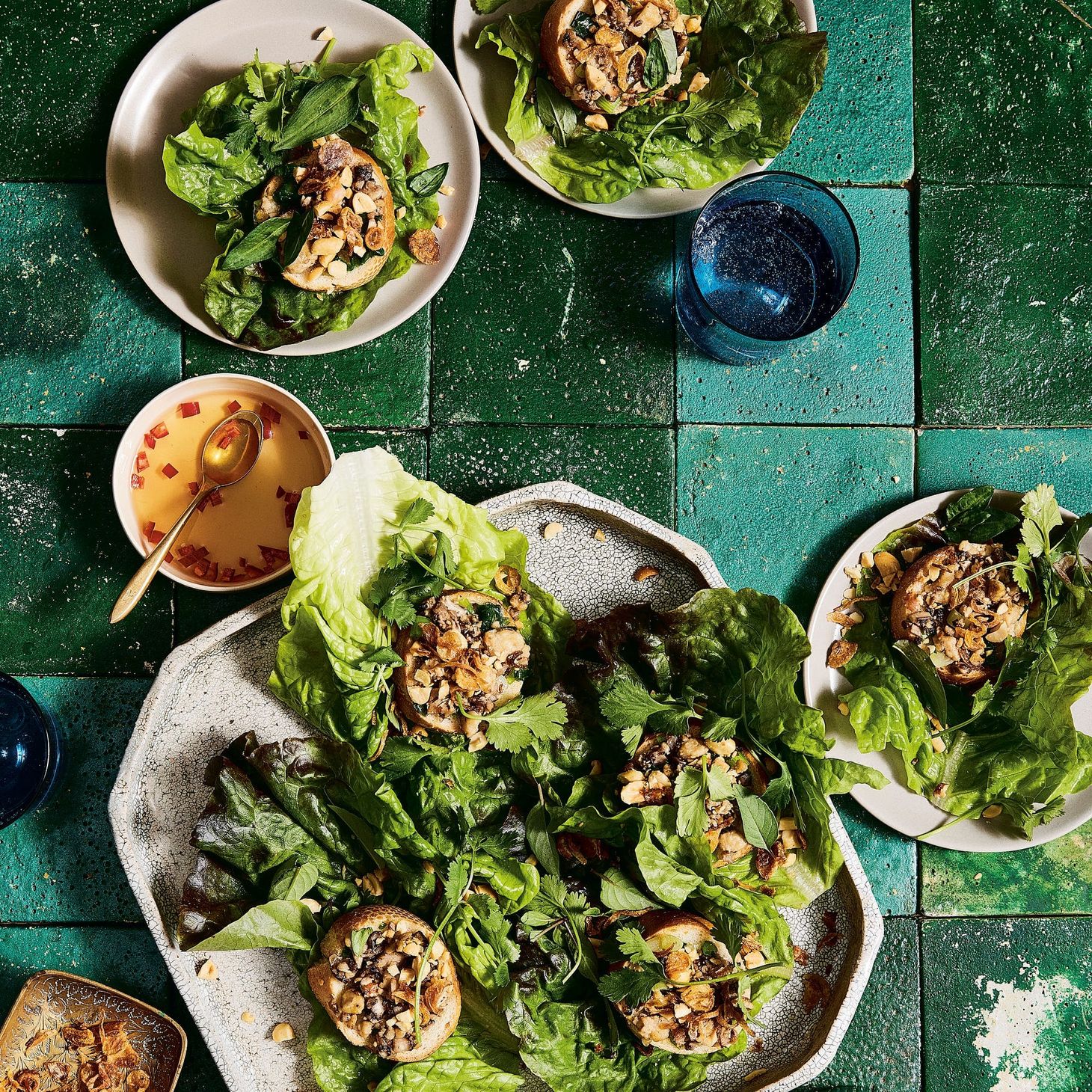 Bánh Mì Hấp Nhân Chay (Steamed Banh Mi Lettuce Wraps)