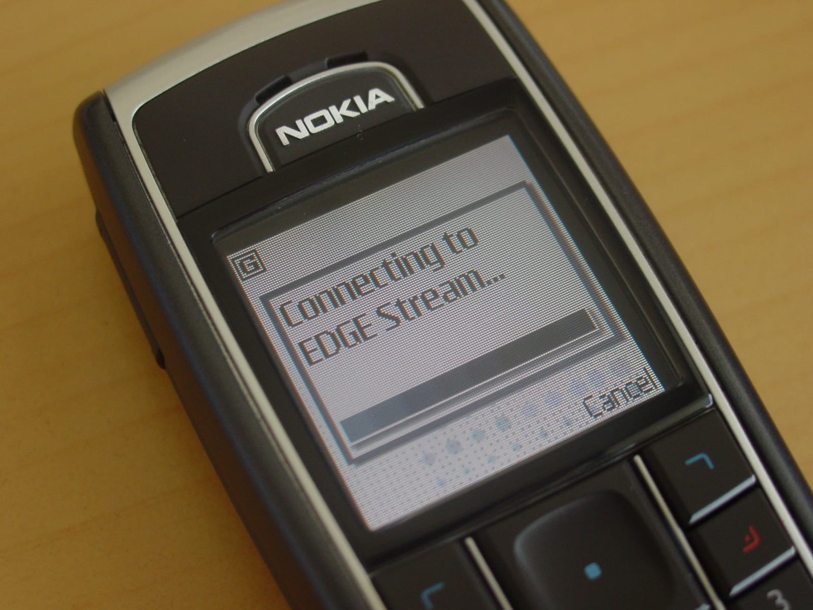 2004_Lansare EDGE_prima tara din  grupul Orange.JPG