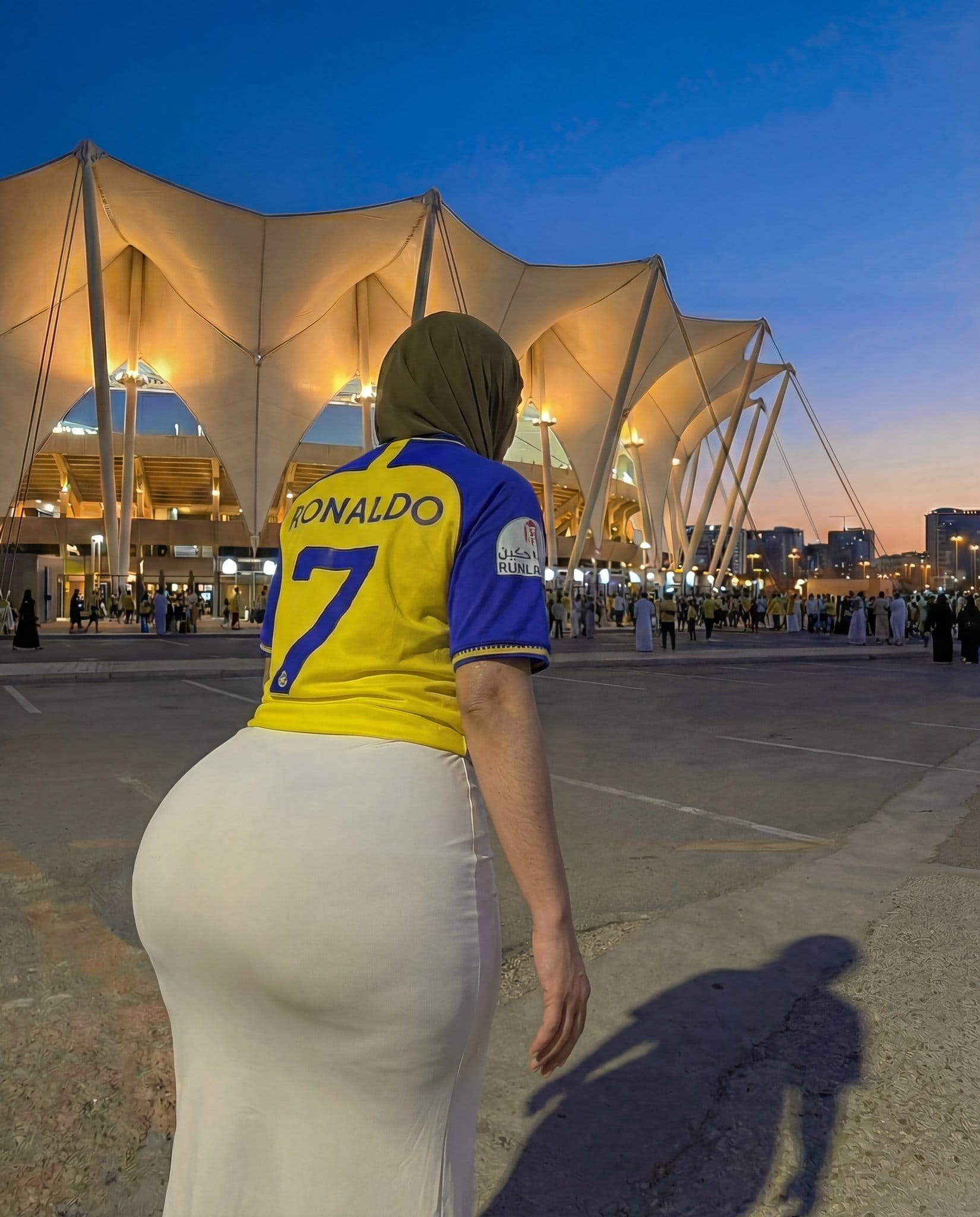 Sarah Albarcha Moroccan model Arab Thick Booty Hijab Big Ass Huge Tits - نقد الرياء والبربرية تجاه جمال المرأة سارة البارشا