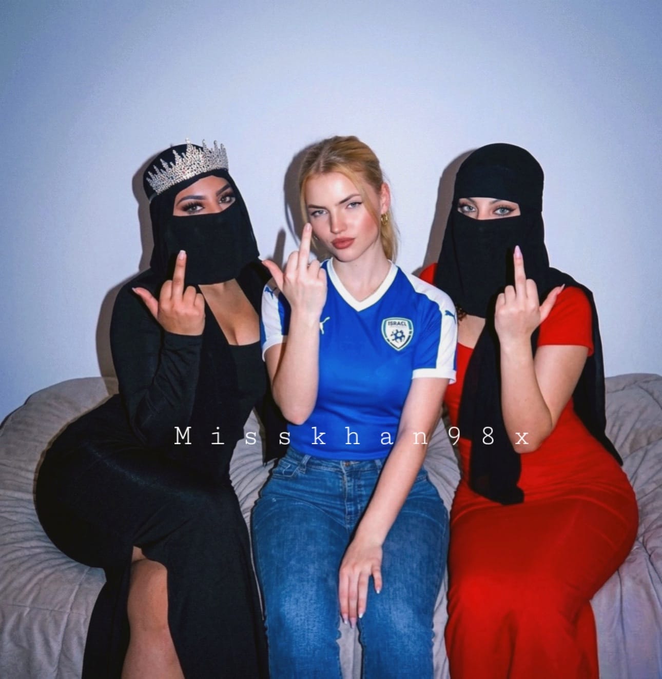 Oye! Muslim Mistress Khan 98 13.jpg