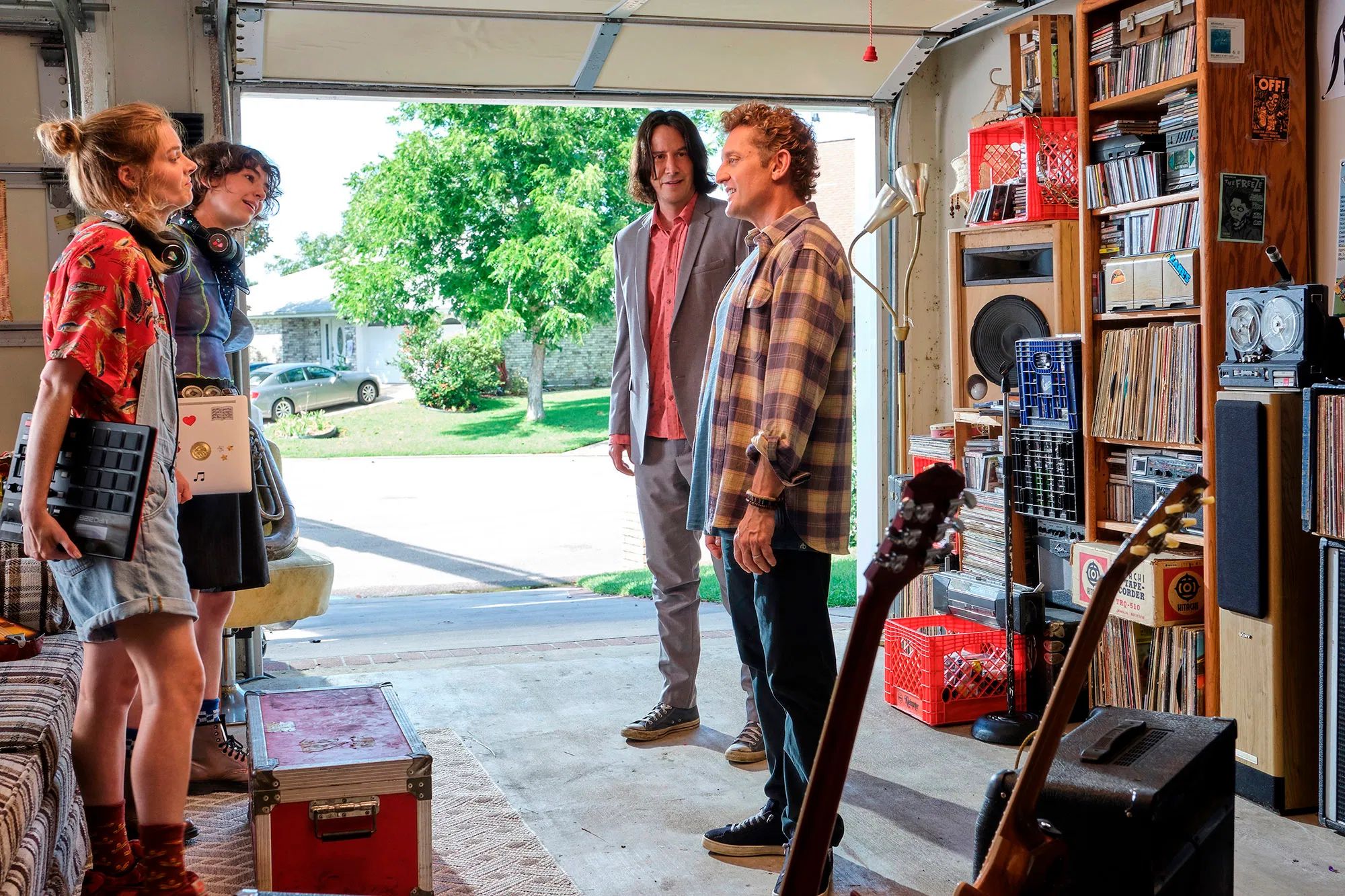Bill & Ted make a most excellent return, dudes