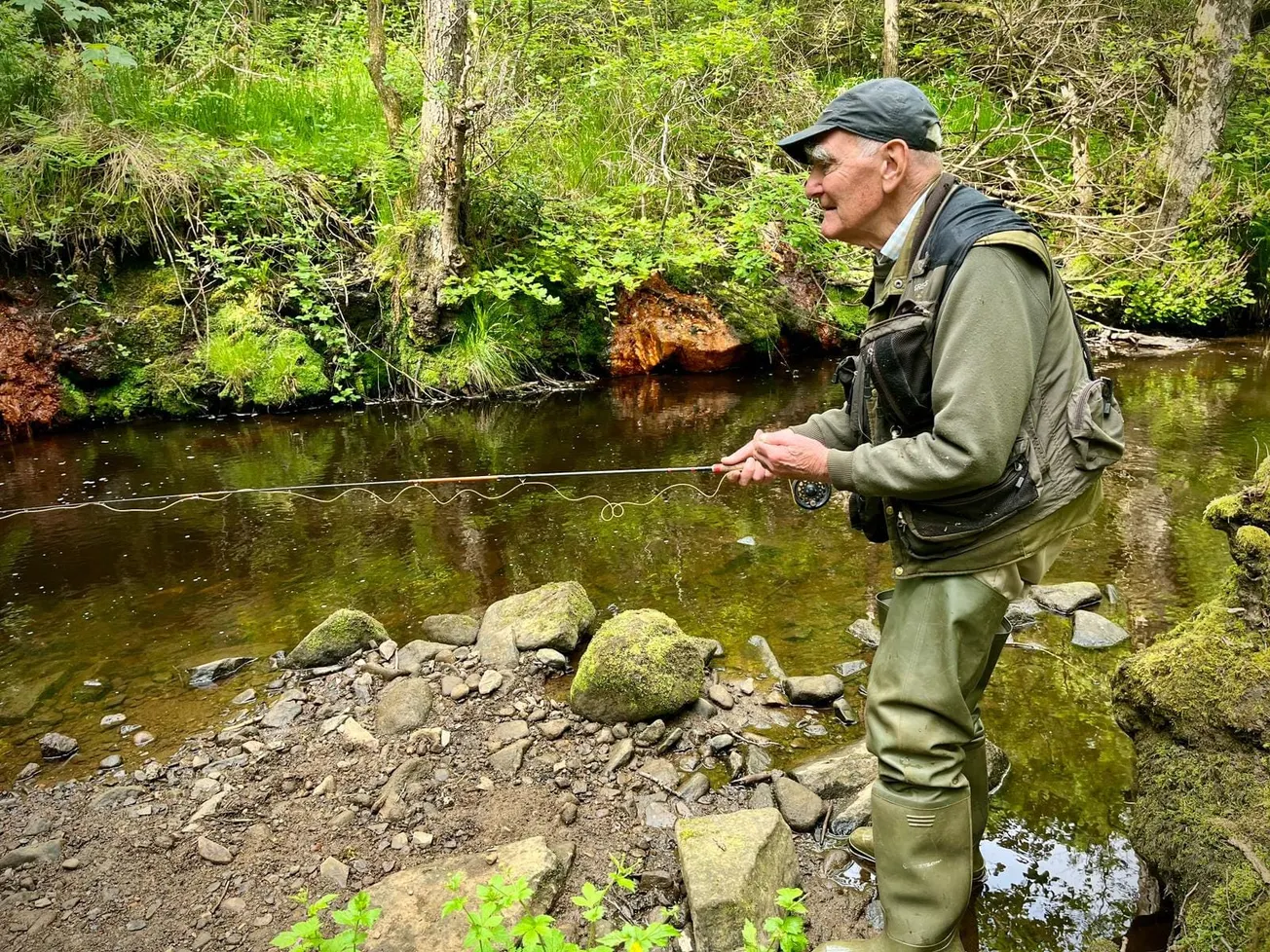 33 days of sewage flowing into a Sheffield river
