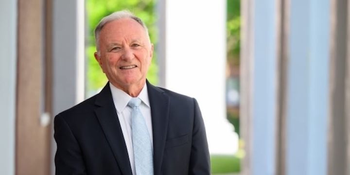 Kenneth P. Ruscio '76
