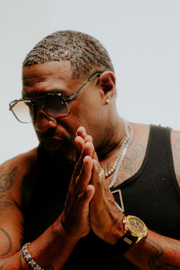 Parrish Allen Debuts 90s Grown & Sexy R&B Track "Bed"