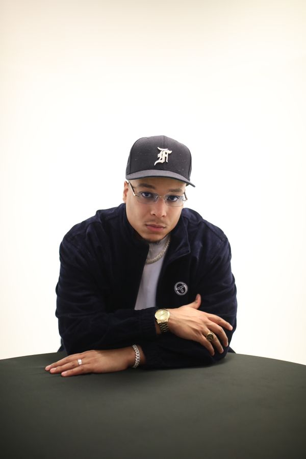 Storyteller in Motion: How Lee Is Reviving Authentic Hip-Hop From The World Of An Independent Artist