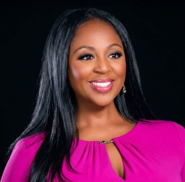 Exclusive Interview: Producer of American Idol, Entertainment Executive, and Author Cheryl Cobb Reveals the Dirty Lil Secrets of Online Dating